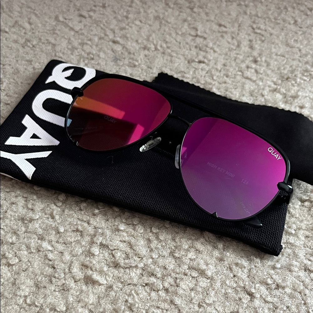 Quay Australia Black and Pink Sunglasses with magnetic shut case and dust wipe.